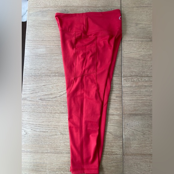 Zyia Red Pocket Light n Tight Hi-Rise Capri 20” - Picture 5 of 5